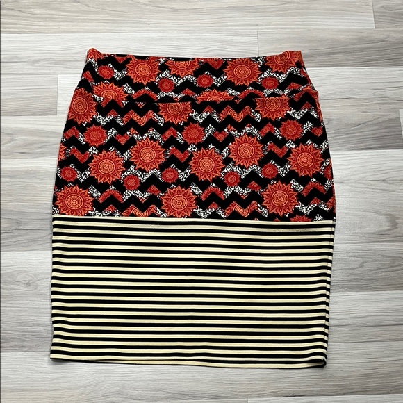 LuLaRoe Women’s Black Red Orange Floral Geometric Striped Pencil Skirt Sz 3XL - Picture 1 of 7